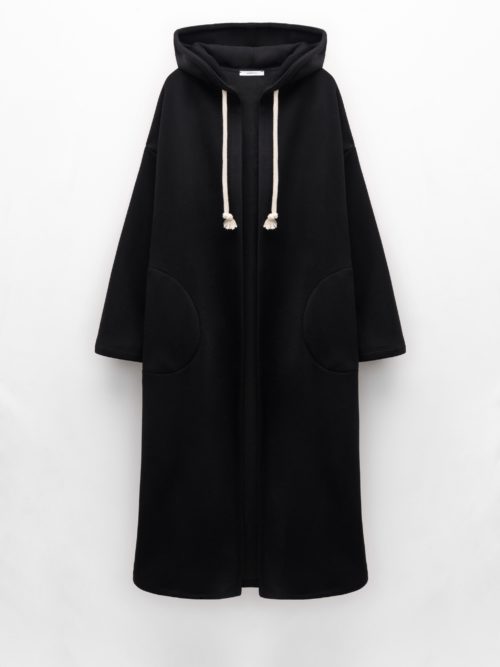 Abrigo largo con capucha negro